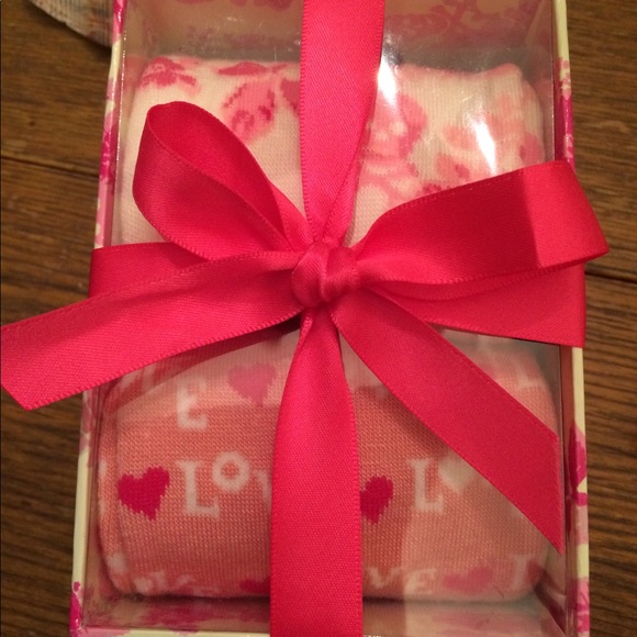 Women’s 2-Pack Socks Size 6-9 Love & Skulls - Picture 7 of 12